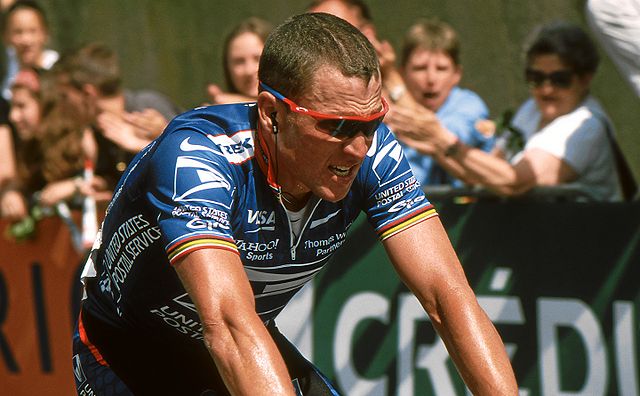 Lance Armstrong drinks non-alcoholic beer